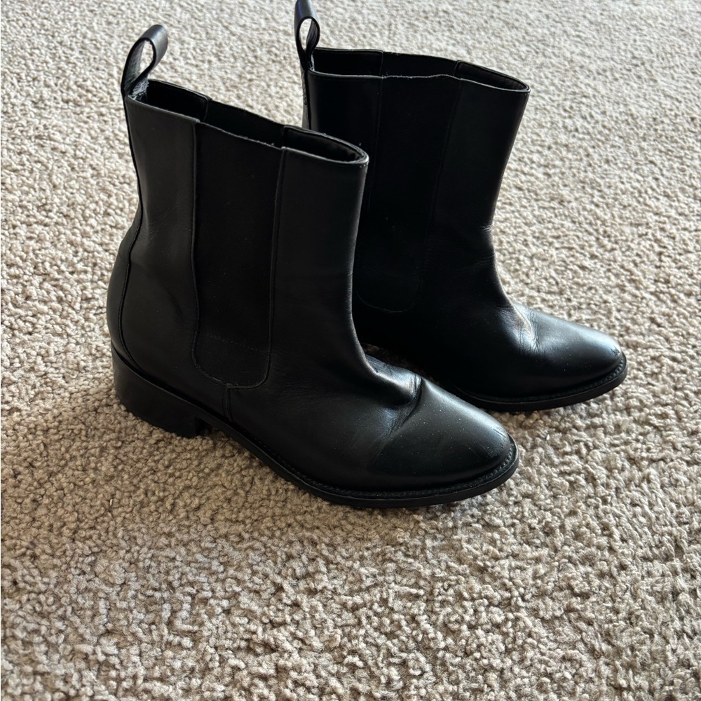 Cole Haan Black Leather Ankle Booties-size 7 1/2 - Picture 2 of 9